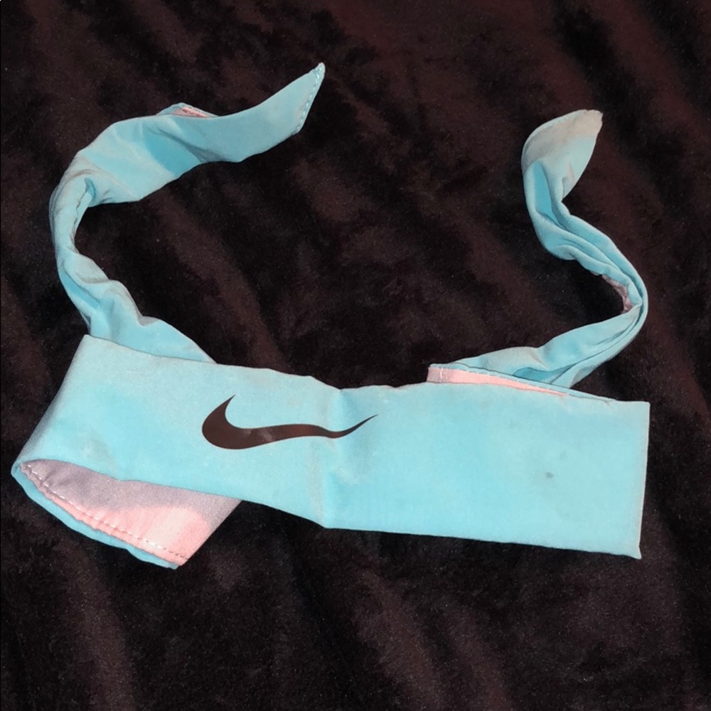 Nike headband